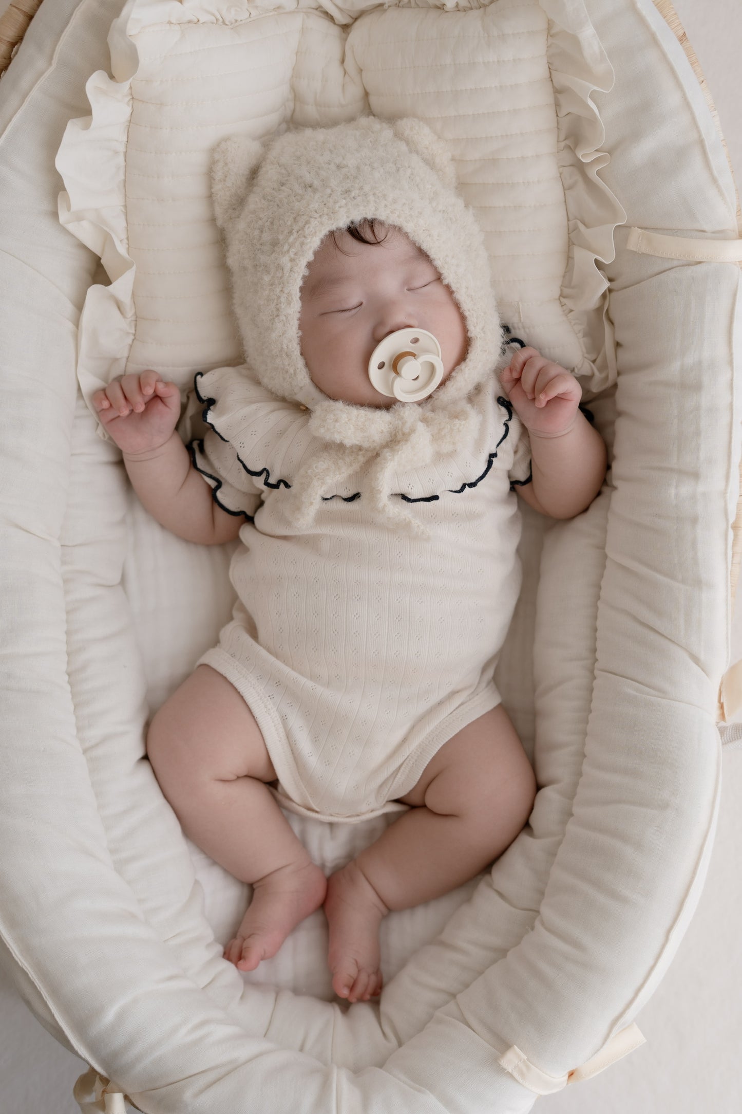 Ruffly cotton rompers -Milky cream