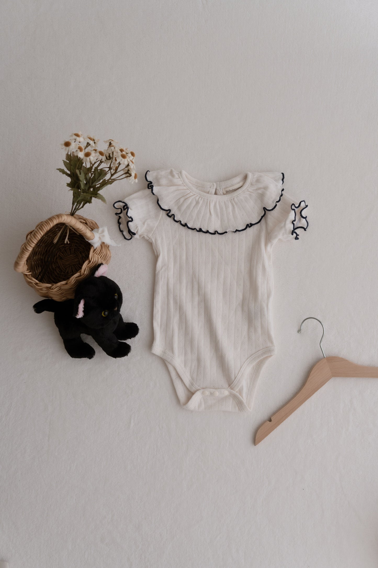 Ruffly cotton rompers -Milky cream