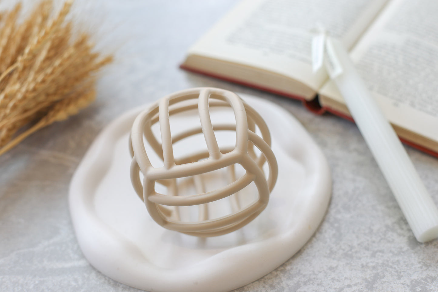 Grippy teether ball
