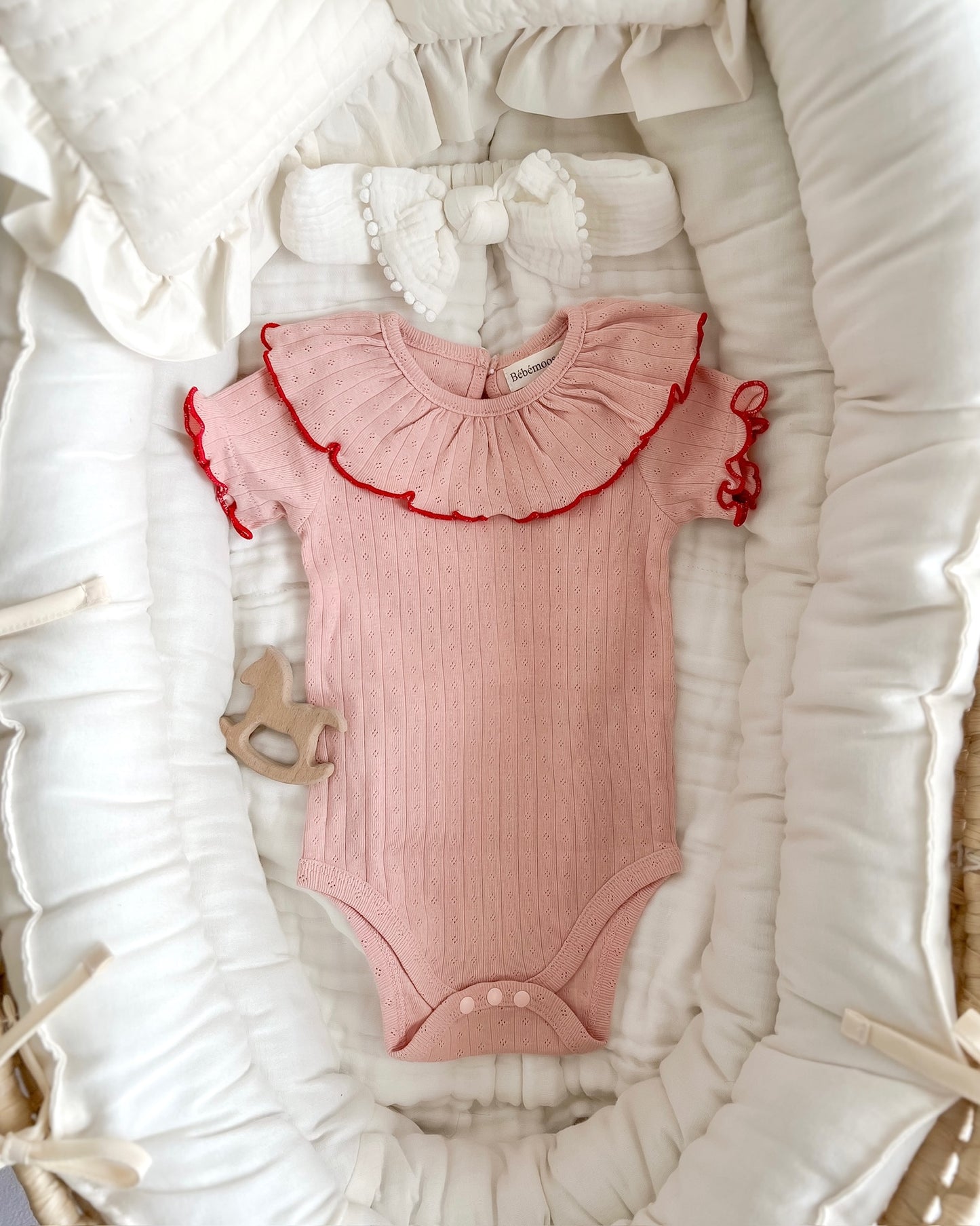 〖NEW〗Ruffly cotton rompers -Strawberry latte