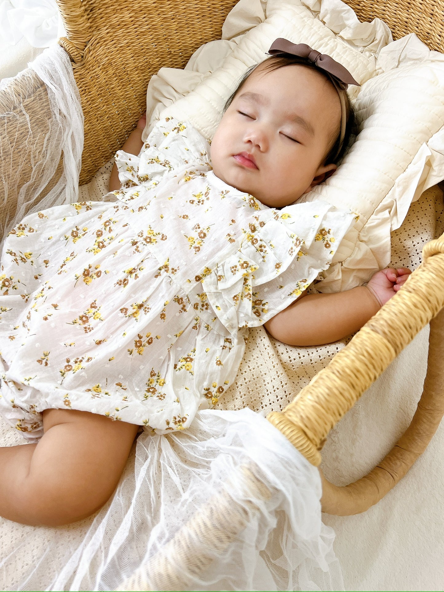Fluffy flower rompers